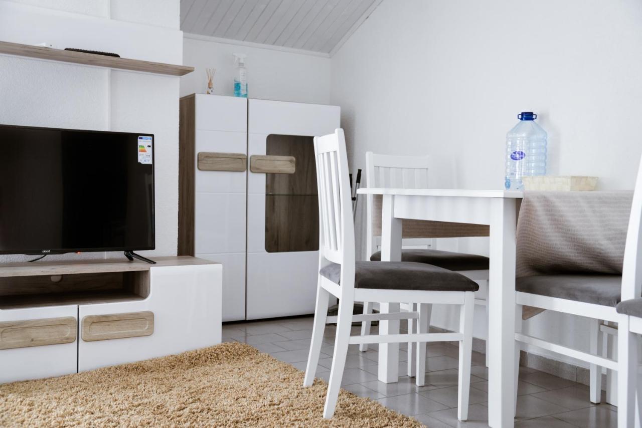 Iker Apartments 티바트 외부 사진