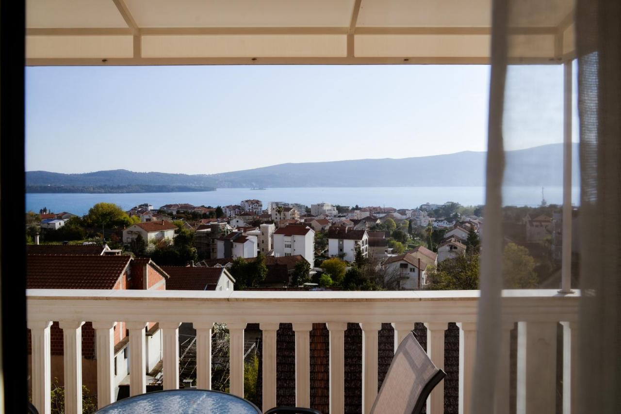 Iker Apartments 티바트 외부 사진