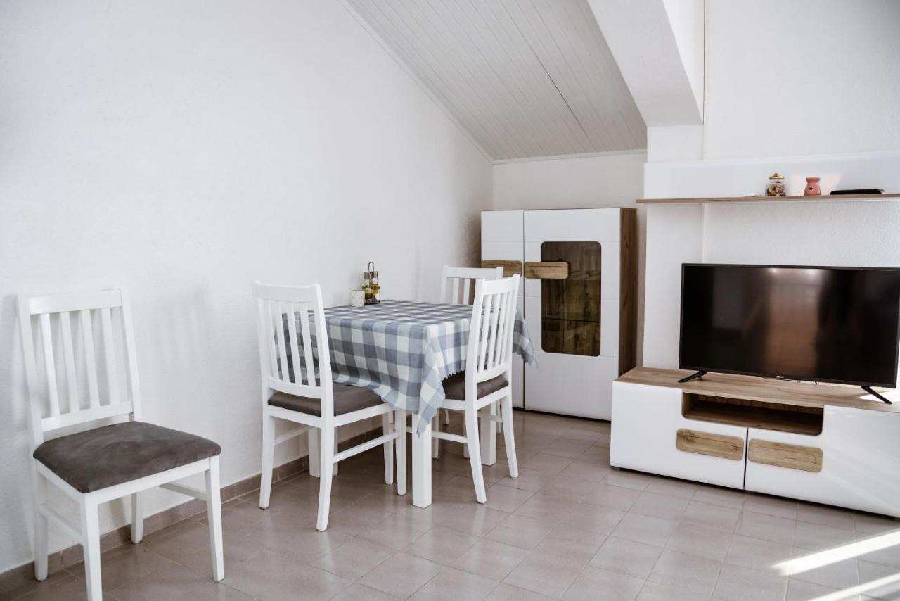 Iker Apartments 티바트 외부 사진