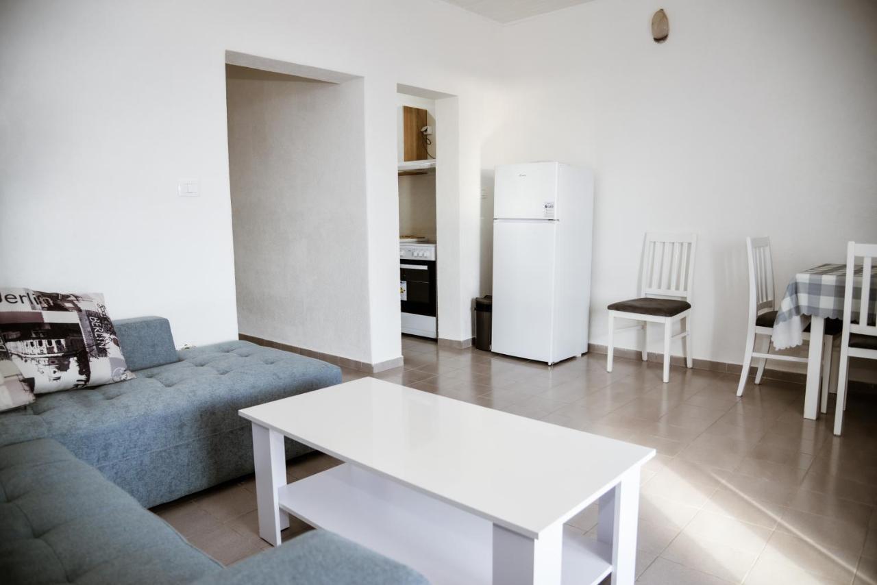 Iker Apartments 티바트 외부 사진